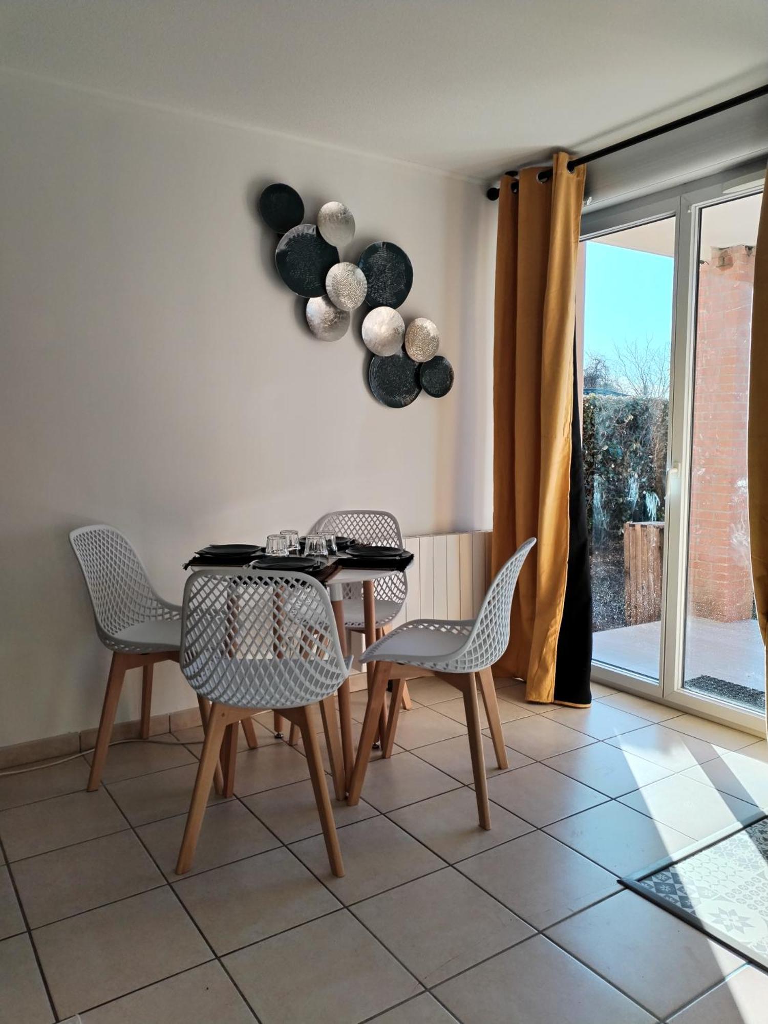 T2 Spacieux Tres Bien Place Gagnac-sur-Garonne Exterior photo